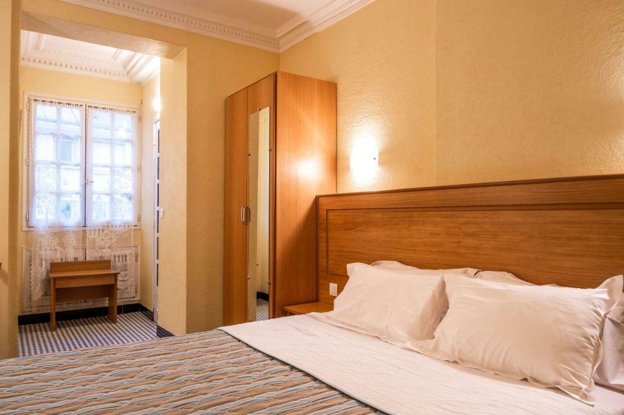 Comfort Hotel Au Firmament Asnieres-Sur-Seine Exterior photo